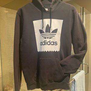 Men’s adidas hoodie szS